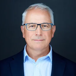 Molnár Tamás állattenyésztési szakoktató, MODELLO Intézet